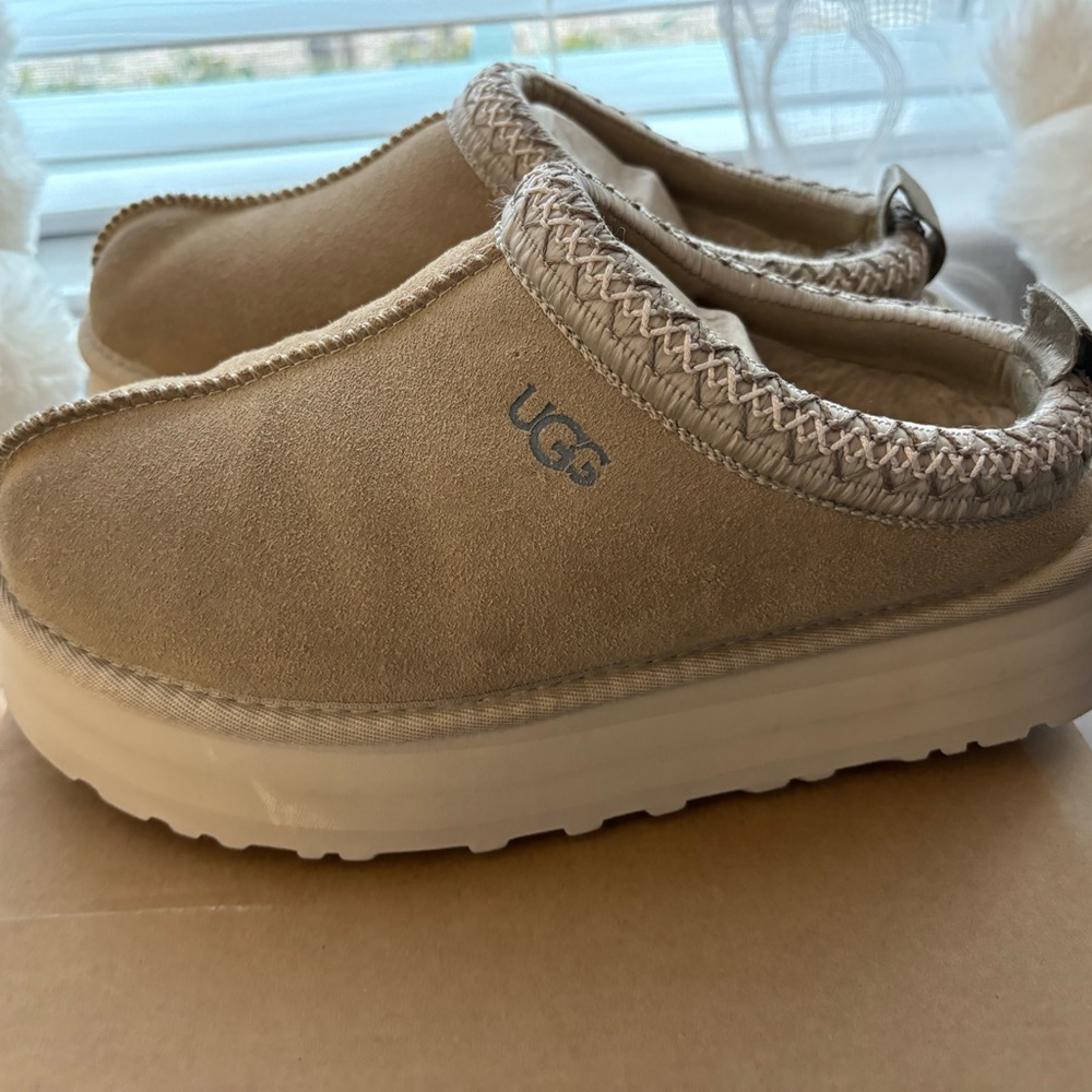 UGG Tazz Mustard Seed US 7 / EU 38